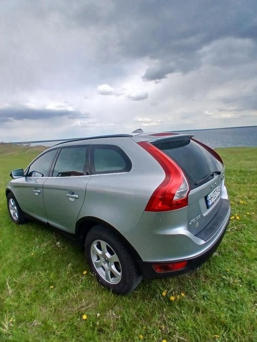Volvo xc60 2011 полностью обслужено.
