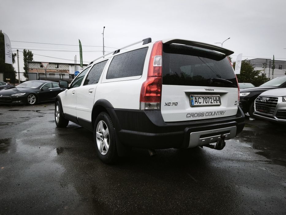 Volvo XC70 2.4D  D5 автомат 4*4