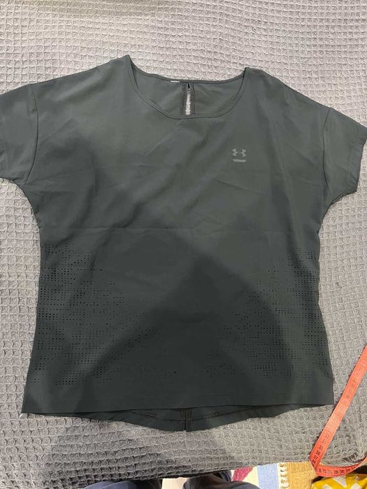 Маєчка under armour