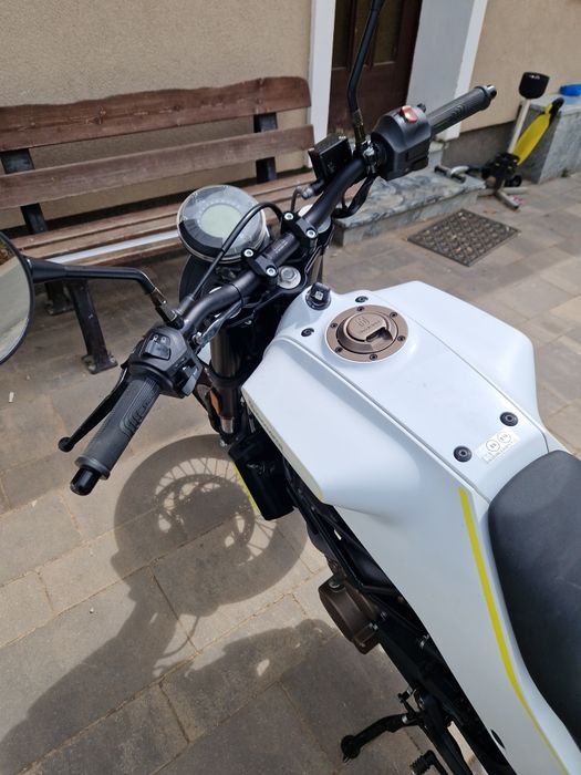 Husqvarna Vitpilen 401