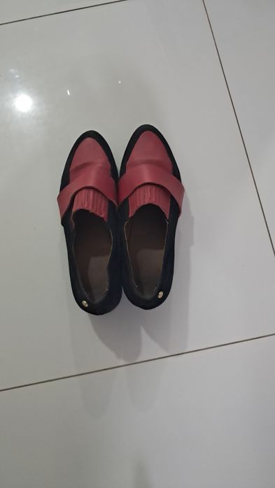 Buty firmy kazar rozmiar 40