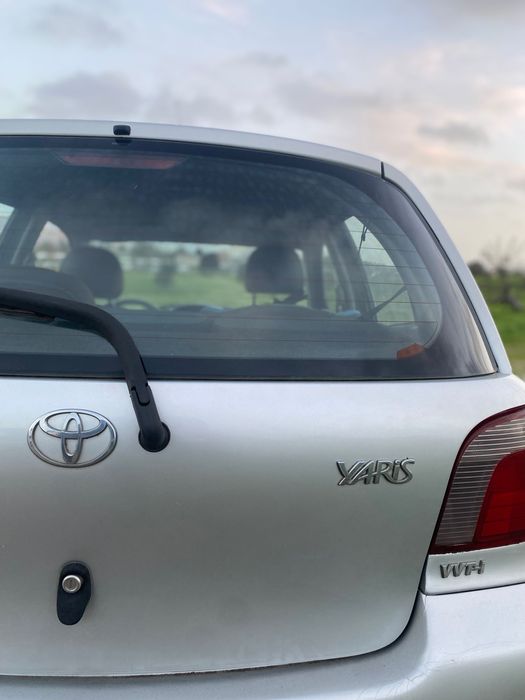 Toyota Yaris - económico e fiável