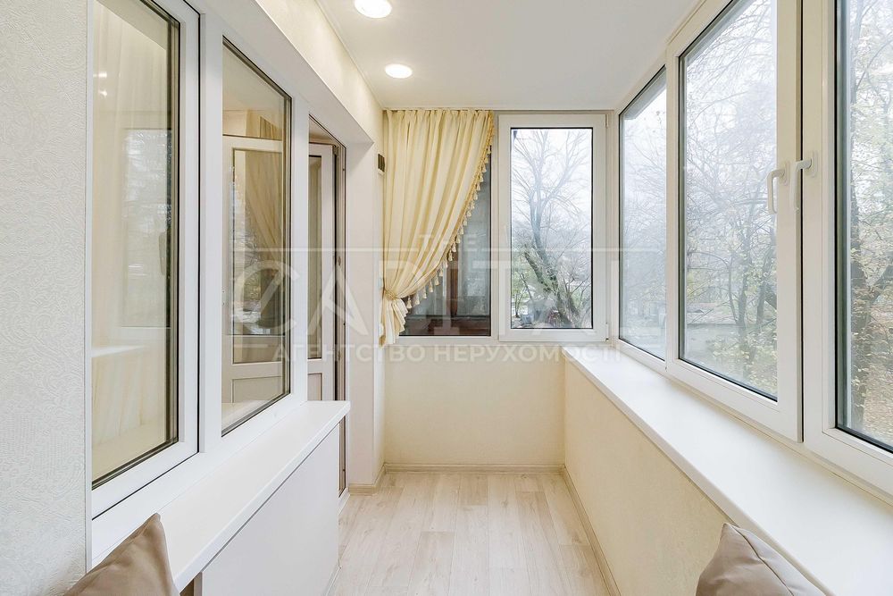 Продаж квартири, пр-т Берестейський, Шевченківський р-н, Центр