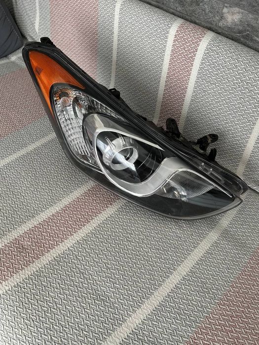 Фара для  Hyundai Elantra