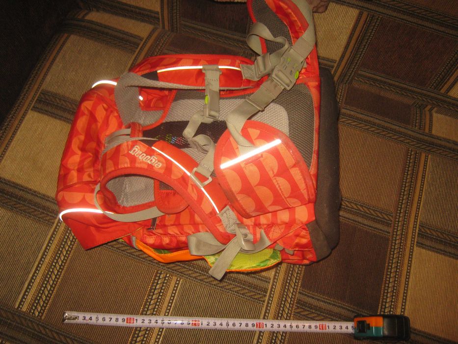 Рюкзак с жёсткой спинкой