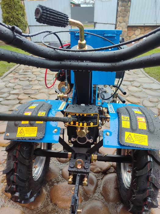 Мотоблок мотокультиватор.