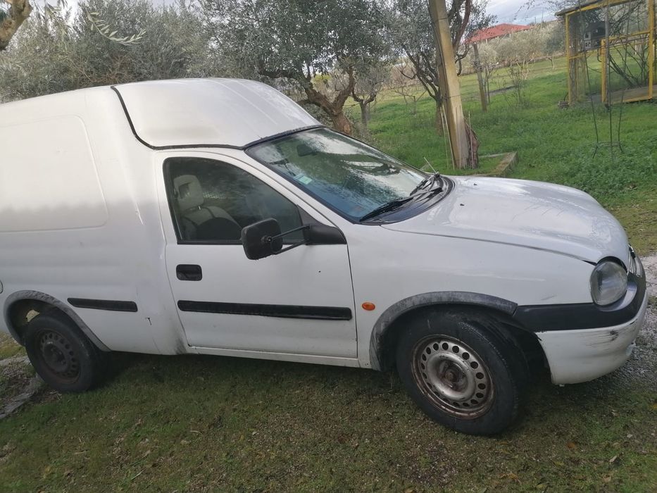 Carrinha Opel Combo D776