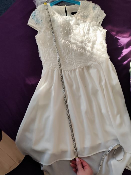 Sukienka elegancka ecru