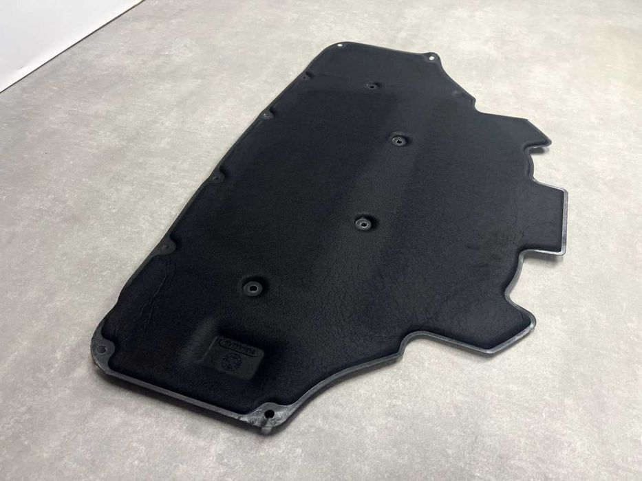 Шумоізоляція капоту - BMW 3 ( G20/G21 )