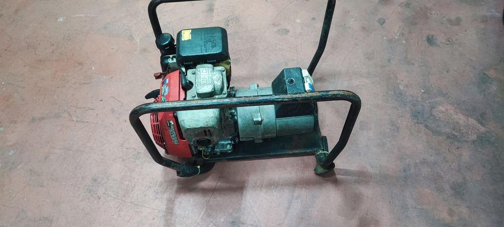 Vendo gerador 2400w