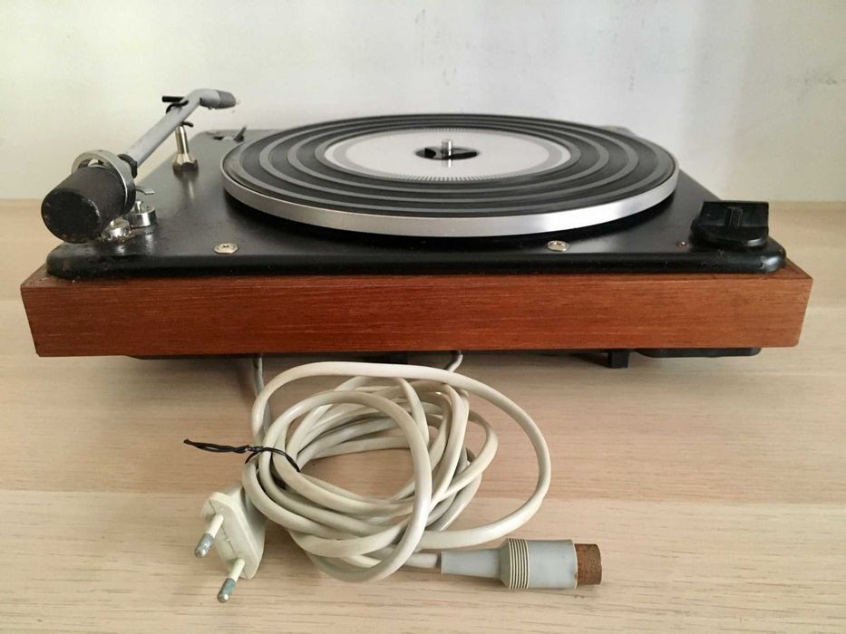Bang & Olufsen Beogram 1001 - gira-discos