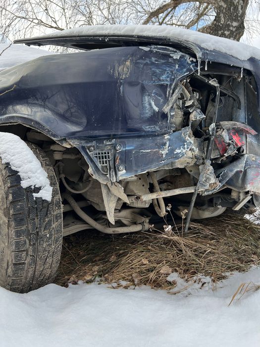 Машина Audi 80 b4 , продаю цілком або на розбір