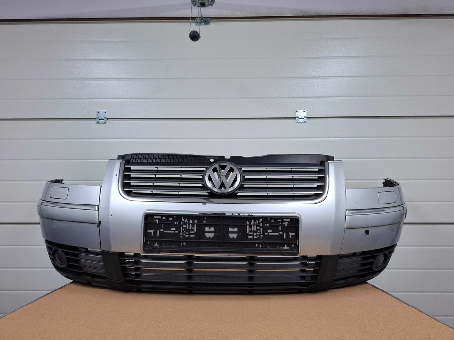 Zderzak przód przedni VW Passat B5 FL spryski LA7W srebrny