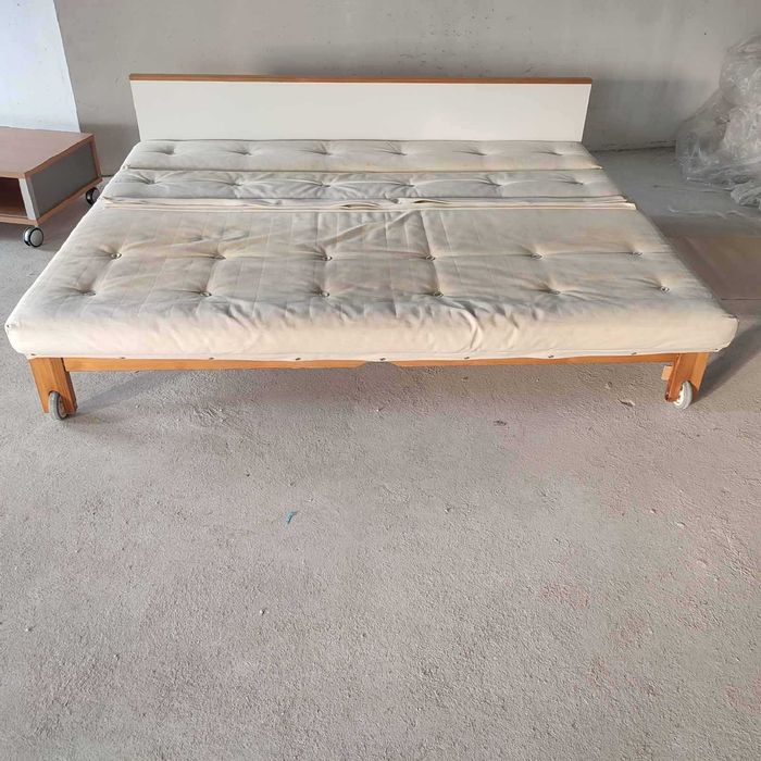 Диван-кровать IKEA