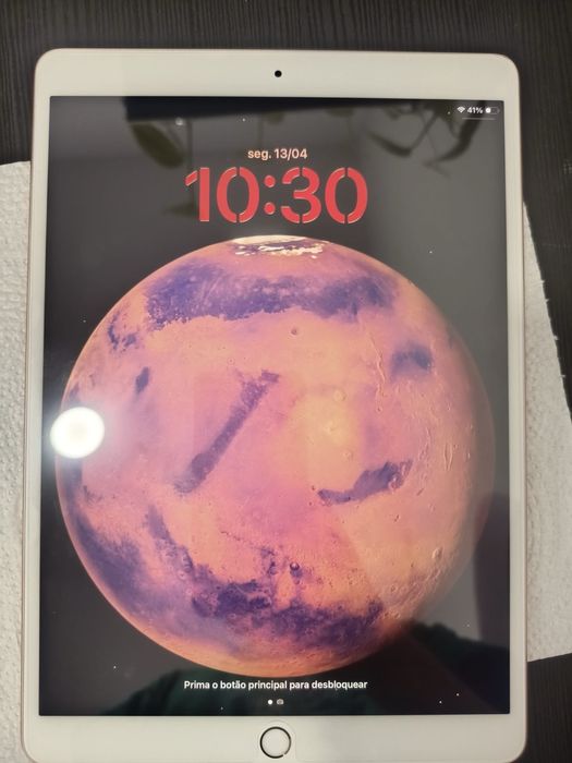 iPad Air 3 (A2152) 64GB Rosa — Excelente Estado + Capa Teclado