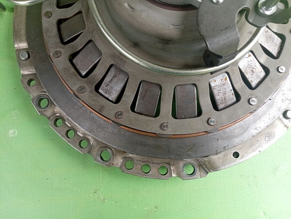 Сцепление Туарег НФ Кошик зчеплення з вичавним підшипником Touareg NF