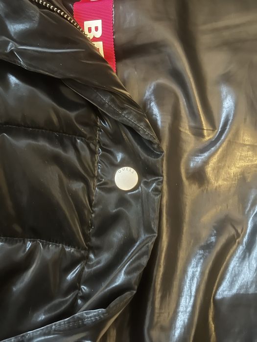 Kurtka damska Guess Regina wiatroszczelna przeciwdeszczowa ciepla