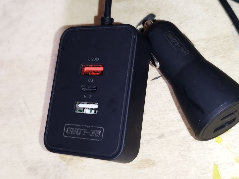 Re-load 52W – Szybka ładowarka samochodowa z 5 portami USB!