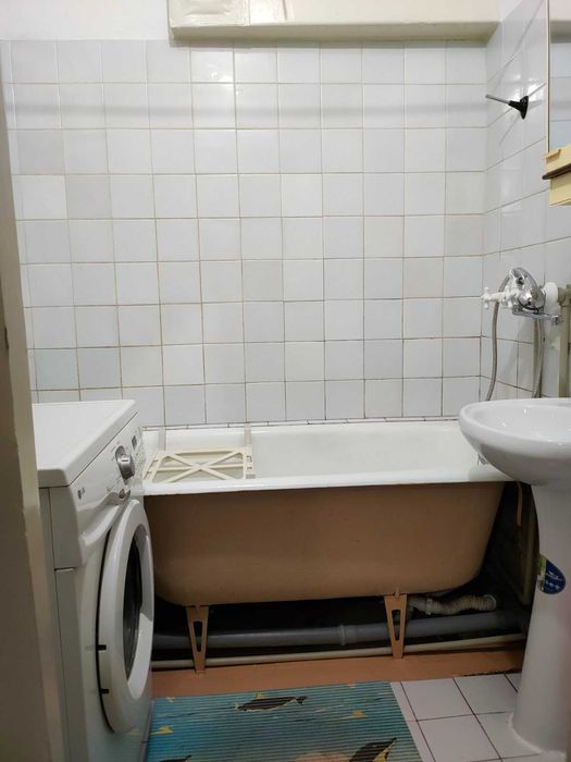 Аренда 2-х к. квартиры в центре Корабельного района.