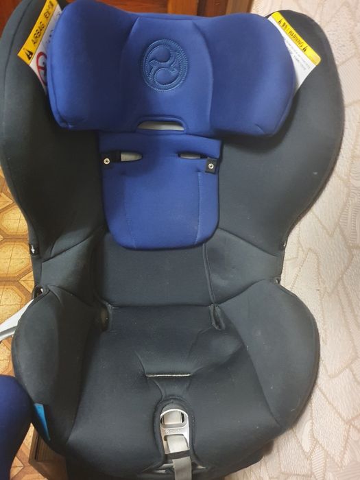 Продам автокресло cybex с базою изофикс