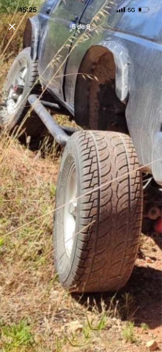 Pneus 275/60 R15