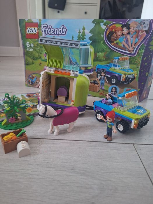 Klocki Lego Friends 41371 transporter koni