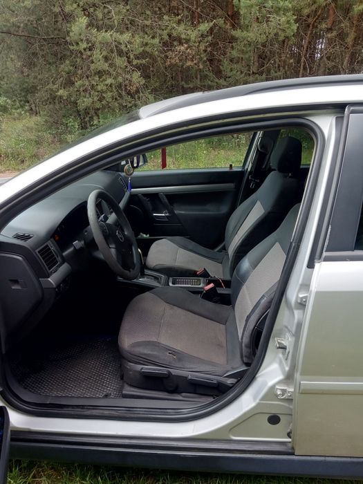 Opel Vectra C 2004 2.2