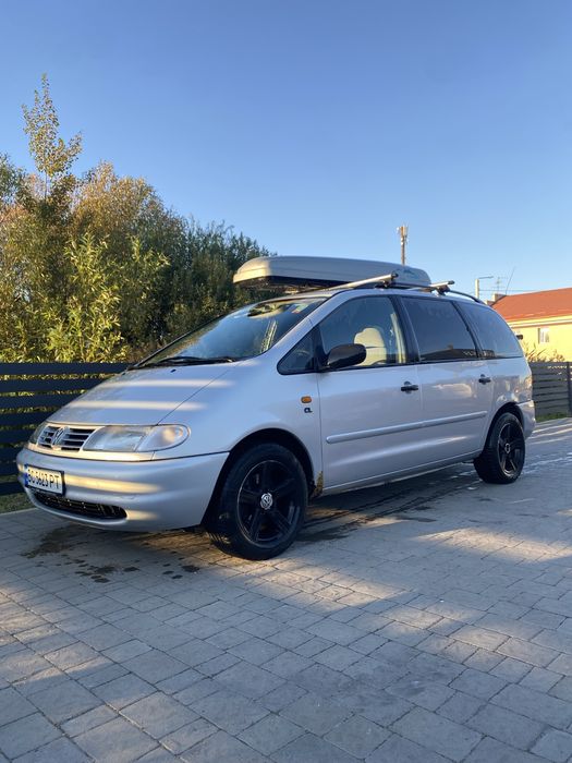 VW Sharan 2.0 газ/бензин