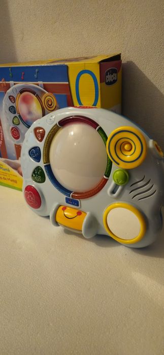 Brinquedo Chicco Luzes e Sons – Musical Interativo