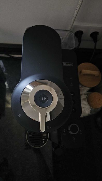 Vertuo Lattissima Matte Black & Glossy DeLonghi