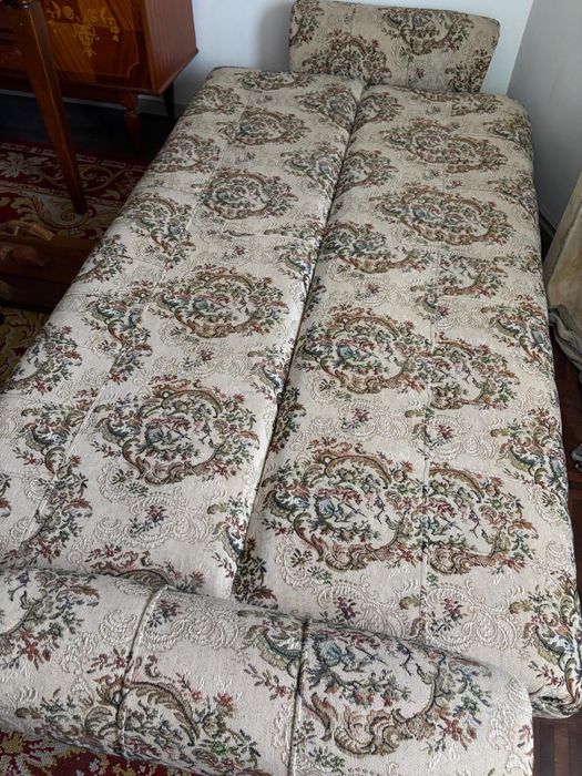 Conjunto Sofá e Poltronas Vintage