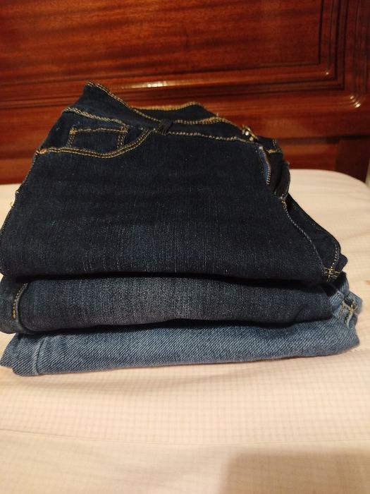 Lote de roupas femininas