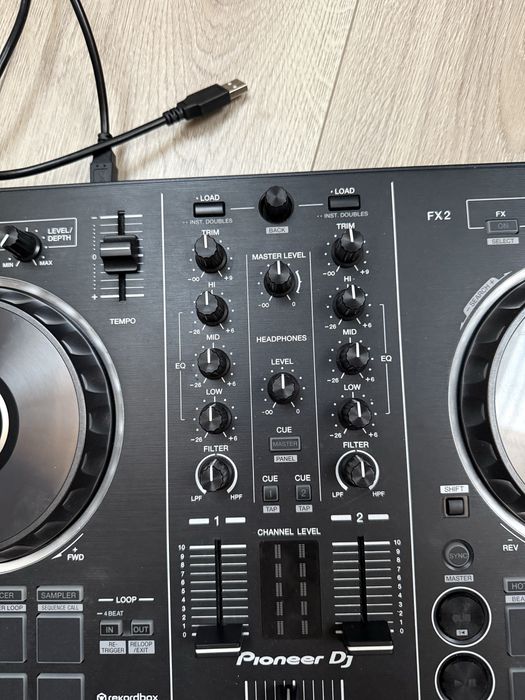 DJ контролер Pioneer DDJ-RB