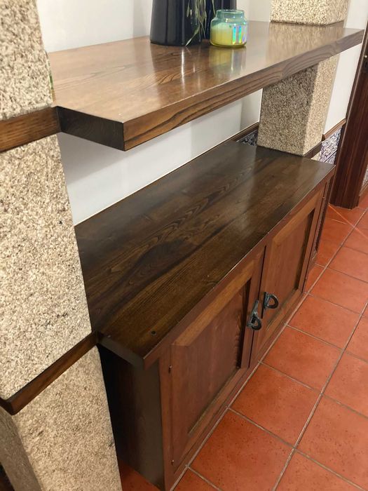 2 Aparadores/móveis de entrada em madeira e granito NOVO PREÇO