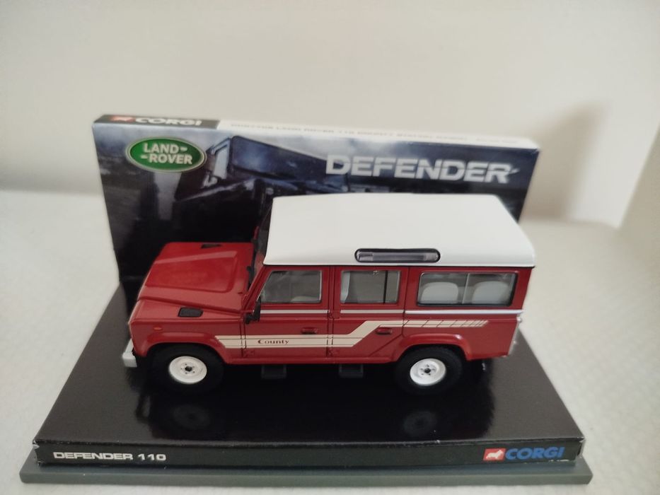 Miniatura Land Rover Defender 110 Nova 1/43