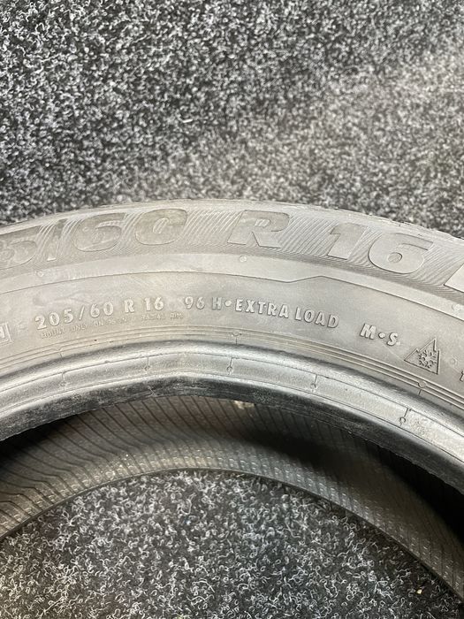 Продам Б/У шини Semperit 205/60R16 SPEED GRIP 2