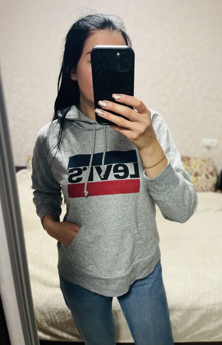Худі LEVI’S  стан новий