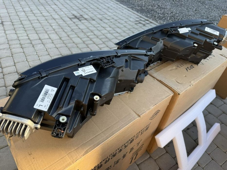 Фари AUDI A4 B9  2016-2019 рік Full led права та ліва