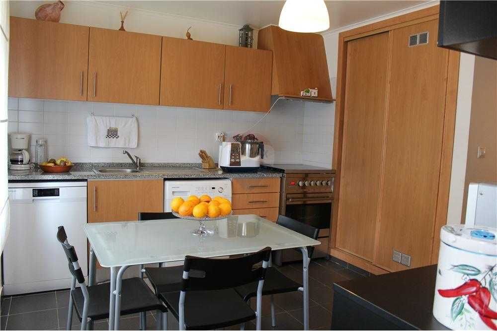 Arrenda-se Apartamento T2 Centro de Mafra c/ Novo