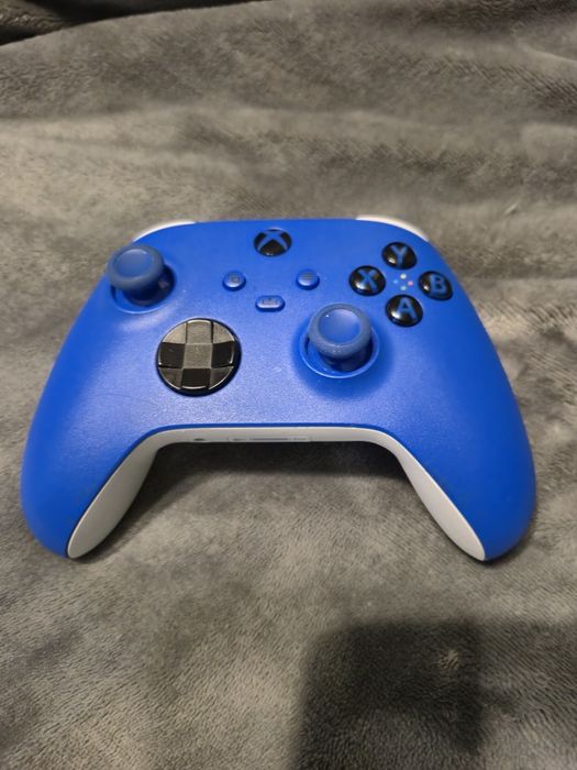 Kontroler XBOX ONE series  x s . PC  - Shock blue