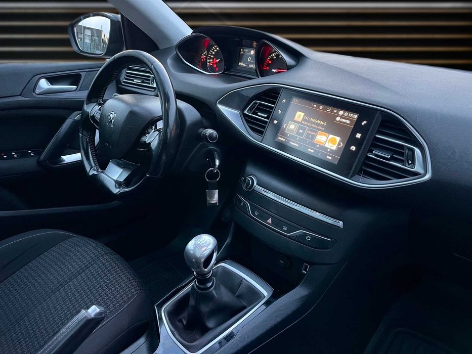 Peugeot 308 SW Panorámico+GPS c/Garantia - 148€ p/mês