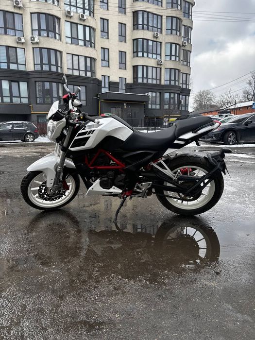 Продам мотоцикл benelli TNT 25