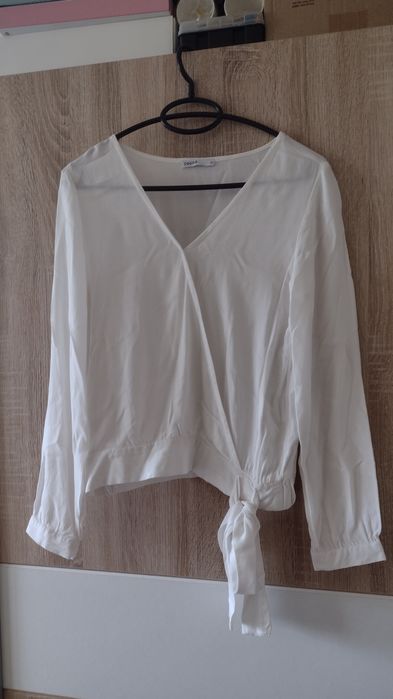 Biała bluzka Cropp XS