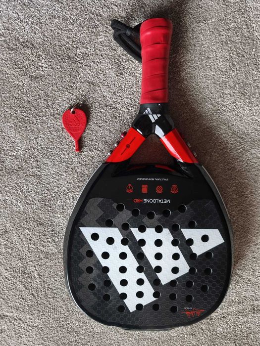 Raquete Adidas Metalbone HRD 3.2
