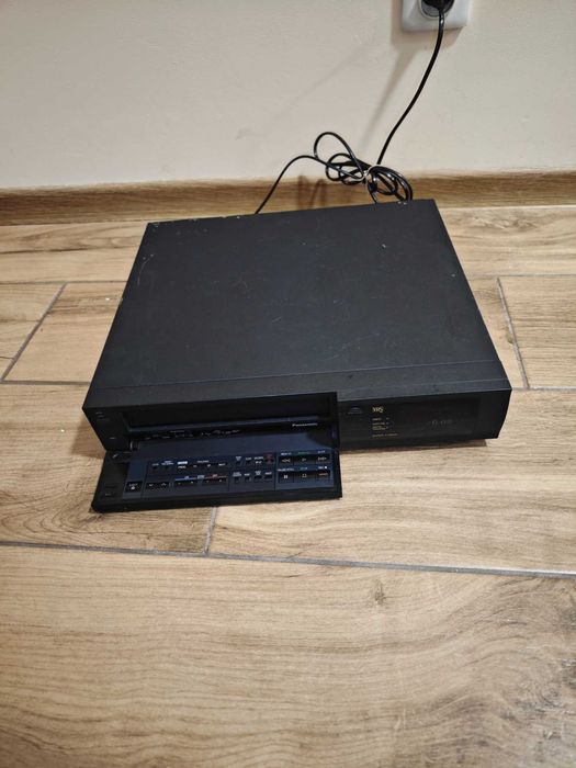 Magnetowid VHS Panasonic NV-J35HQ