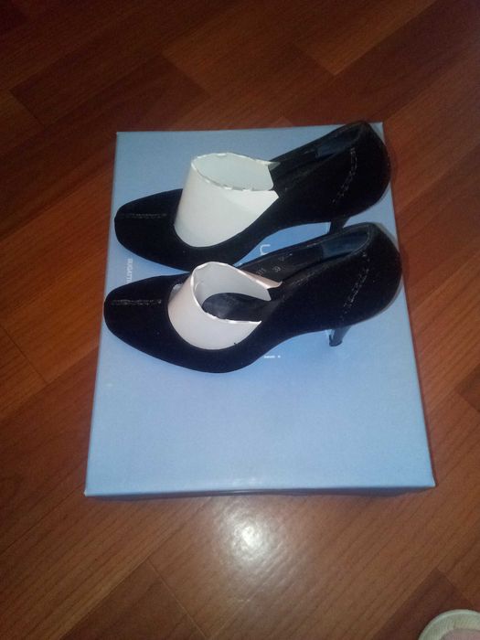 Туфли замшевые, чёрные, р.39. Фирма Wildcat.