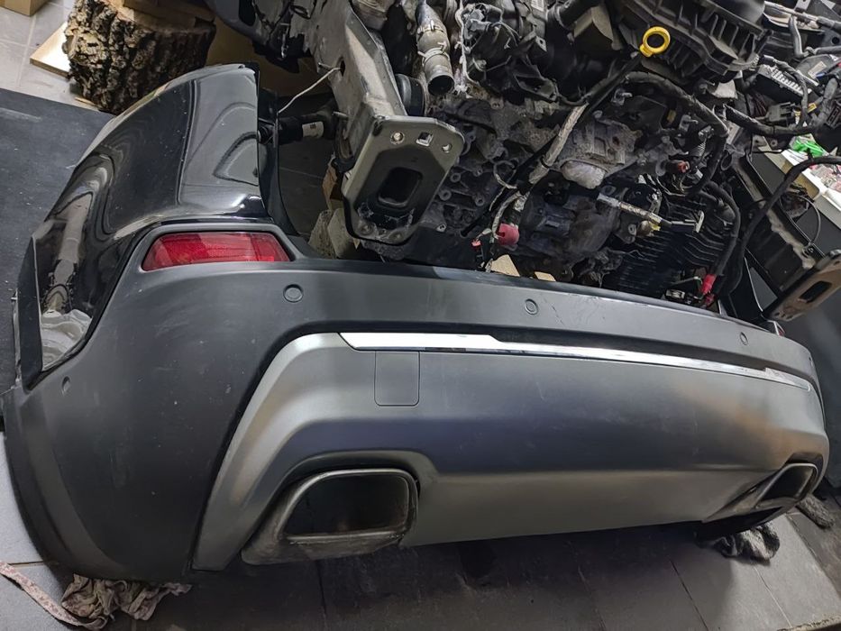 Задний бампер Jeep CHEROKEE 2019-2022 (на 4 и на 6 парктроников)