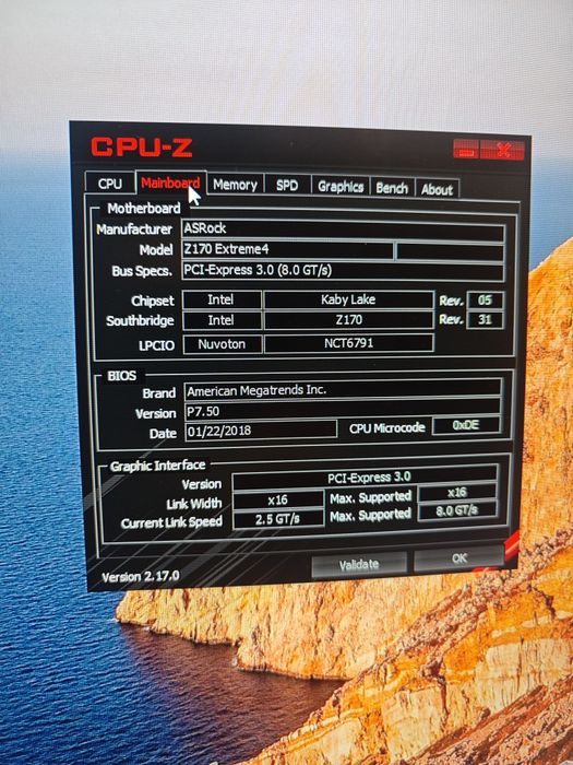 i7 8x4.2 GHz RAM 16gb RX580 4GB m.2 240GB HDD 3TB ASRock Z170 Extreme4