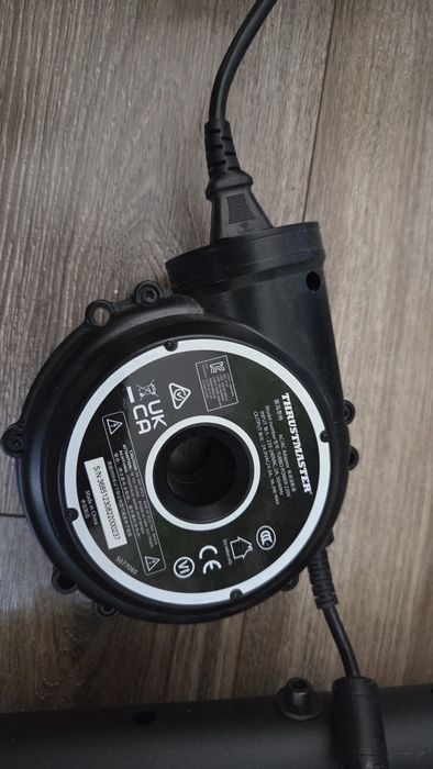 Zestaw kierownica Thrustmaster TGT2 + TLCM