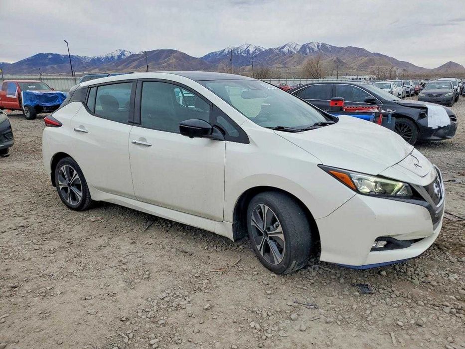 2021 NISSAN leaf SL PLUS